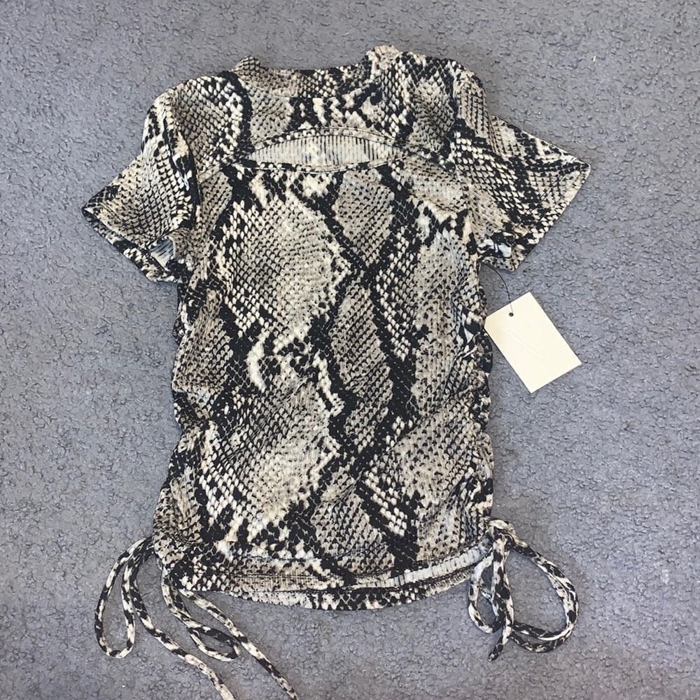 Snake print top